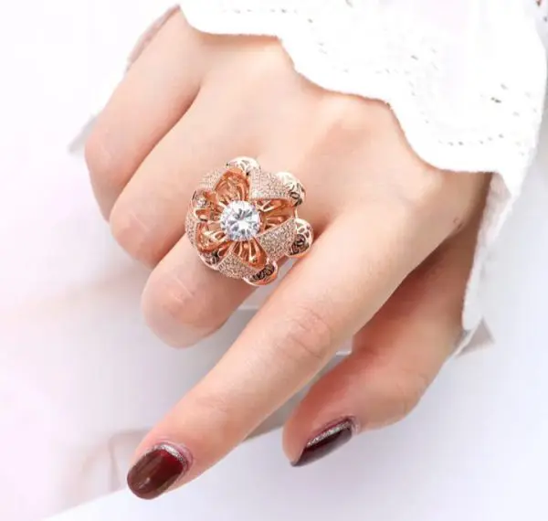 flower-360-rotation-bloom-ring-for-women-girls-adjustable - 4.webp