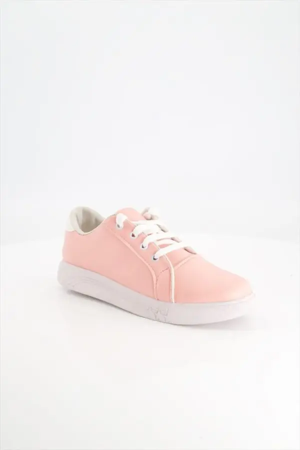 women-trendy-sneakers-shoes - 5.webp