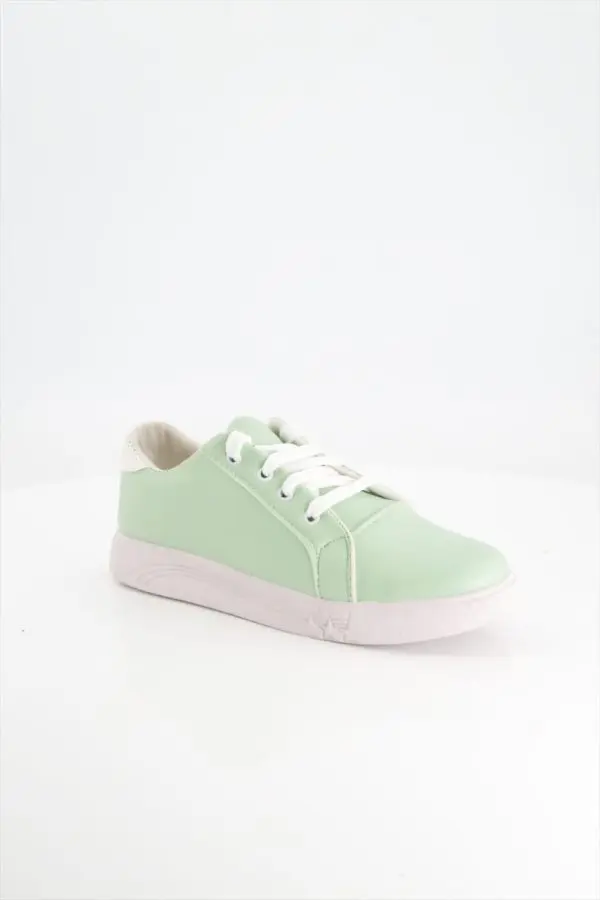 women-trendy-sneakers-shoes - 7.webp