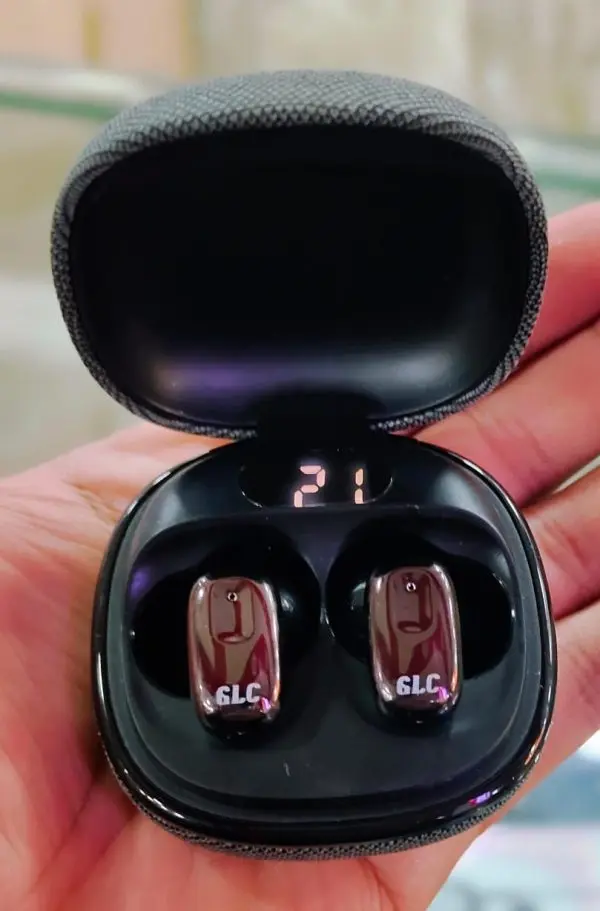 air-dots-bs10-wireless-earbuds-6-hours-music-time-with-enc-technology-best-quality-earbuds-enc - 4.webp