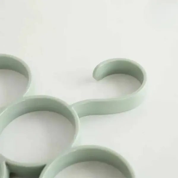 15-ring-hole-hanger-plastic-hanging-organizer-rack-scarf-holder-ties-shawls-ring-hanging-hanger-random-color - 6.webp