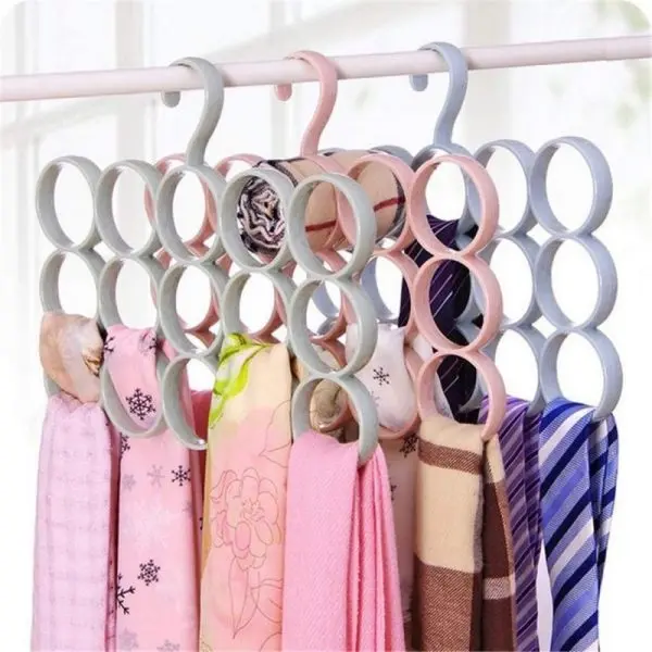 15-ring-hole-hanger-plastic-hanging-organizer-rack-scarf-holder-ties-shawls-ring-hanging-hanger-random-color - 2.webp
