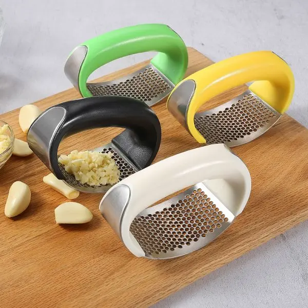 garlic-press-rocker-stainless-steel-garlic-press-versatile-garlic-crusher-easy-to-use-and-store-garlic-mincer-effortless-cleanup-and-dish-safe-garlic-graterrandom-color-2 - 9.webp