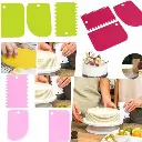 3pcs-set-diy-cake-cream-scraper-set-cake-decorating-tools-multifunctional-irregular-teeth-edge-kitchen-baking-toolpack-of-3 - 1.webp