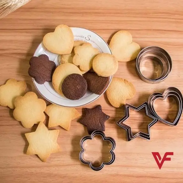 12-pcs-stainless-steel-cookie-cutter-diy-cookie-cutter-star-heart-cutter-baking-dish-new-cake-tool-fried-egg-shaper-kitchen-mold-tool - 2.webp