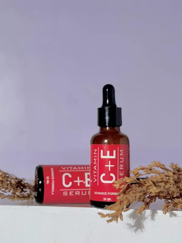 nirvana-botanics-vitamin-c-e-serum-15ml-anti-acne-glowing-serum-vitamin-c-e - 4.webp