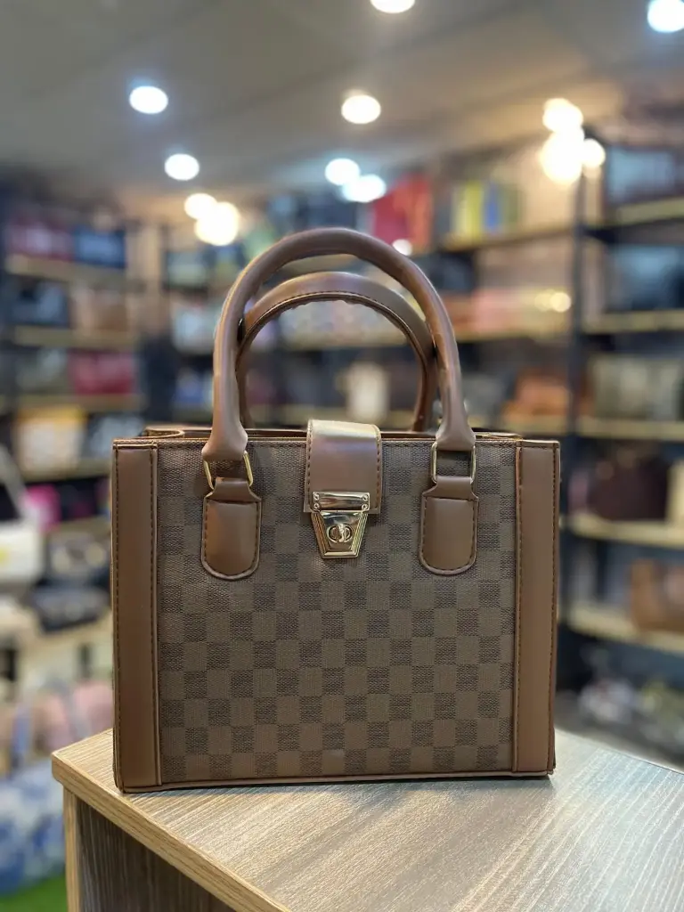 CHESS BOX-BROWN