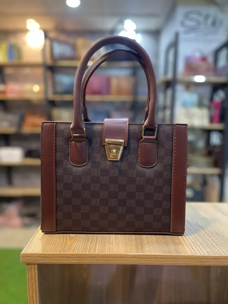 CHESS BOX-MAROON