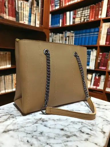 CLASSIC TOTE-LIGHT BROWN