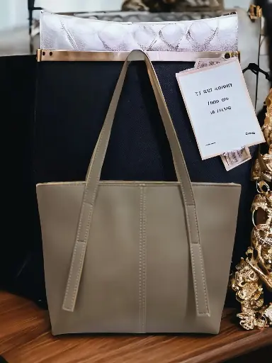 APPLE TOTE-BUFF BROWN